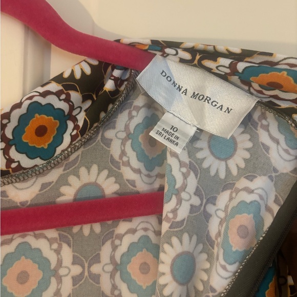 Donna Morgan graphic print swing dress, size 10 - Picture 5 of 6